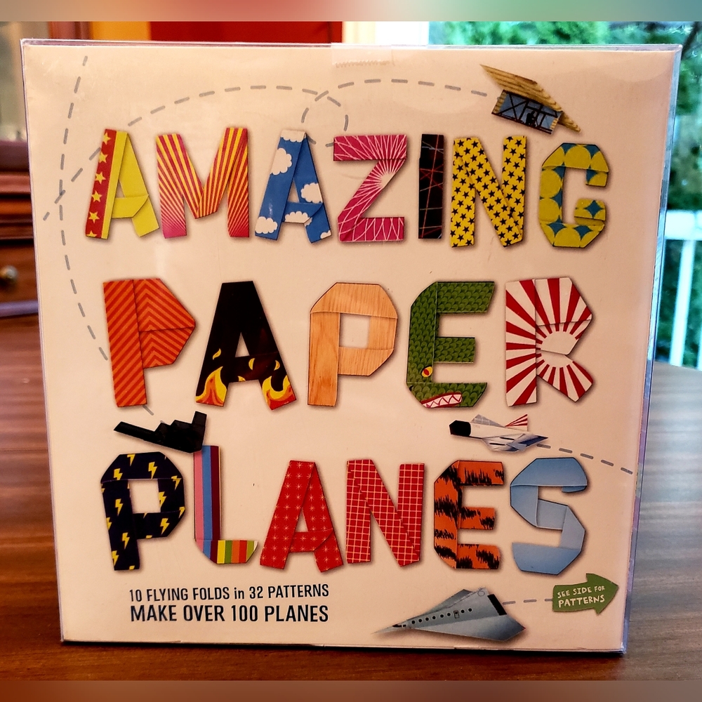 Amazing Paper Planes from Hourglass Press and by Rob Wall